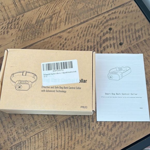 Rechargeable Dog Bark Collar | 5 adjustable, sensitivity levels - Picture 3 of 11